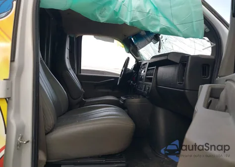 2020 Chevrolet Express Cargo Rwd 2500 Extended Wheelbase Wt z USA, uszkodzony, nr VIN 1GCWGBFP0L1122748